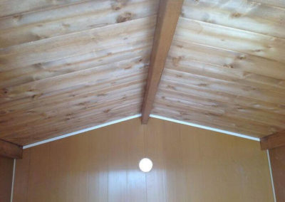 Casette in Pvc a pannelli con tetto in legno