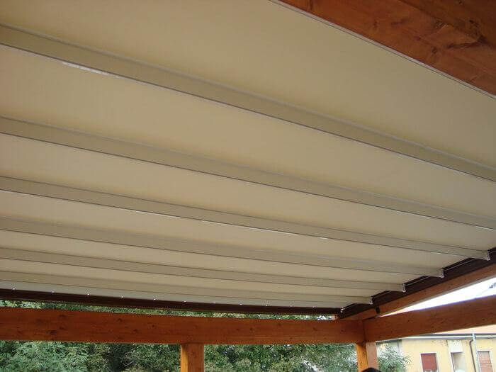 Pergola con copertura in tenda scorrevole amalegno Tettoia con telo scorrevole
